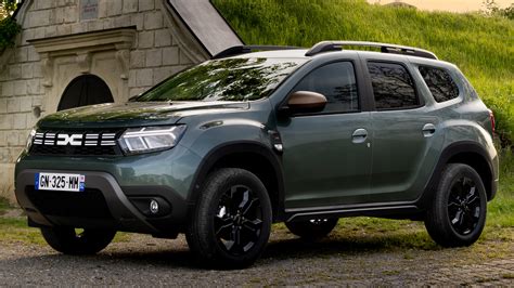 2023 dacia duster extreme versions